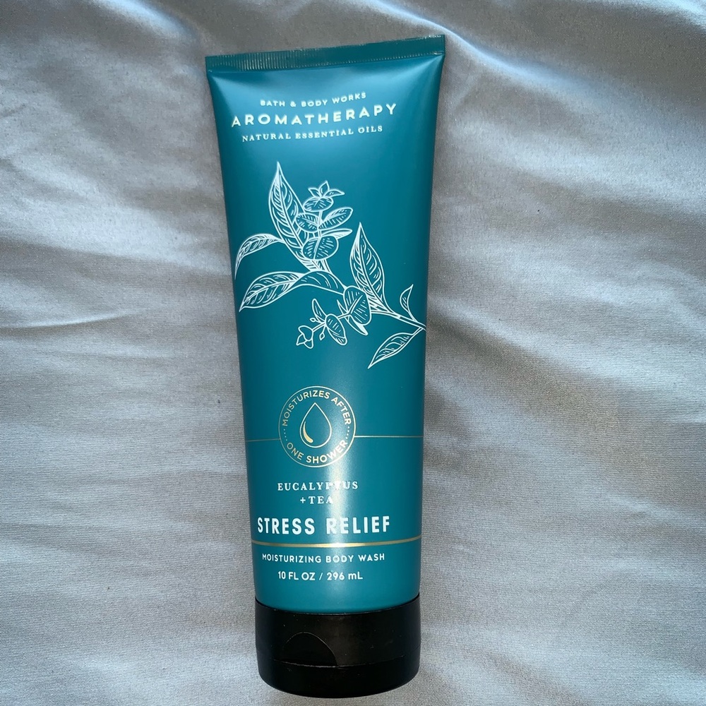NEW Bath and Body Works Stress Relief Body Wash